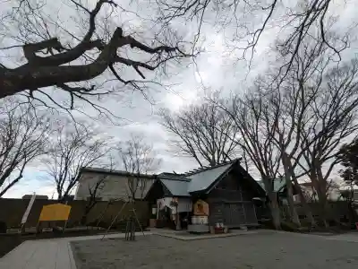 乃木神社の{uncategorized: "未分類", other: "その他", undefined: "問題あり", building: "その他建物", grave: "お墓", sacred_gate: "鳥居", guardian: "狛犬", statue: "像", buddha: "仏像", history: "歴史", nature: "自然", garden: "庭園", animal: "動物", pagoda: "塔", temizu: "手水舎", mountain_gate: "山門・神門", sanctuary: "本殿・本堂", subordinate: "末社・摂社", art: "芸術", scenery: "景色", jizo: "地蔵", ema: "絵馬", goshuin: "御朱印", omikuji: "おみくじ", items: "授与品その他", amulet: "お守り", goshuincho: "御朱印帳", eats: "食事", festival: "お祭り", votive_dance: "神楽", shichigosan: "七五三参", wedding: "結婚式", experience: "体験その他", initially: "初詣", around: "周辺", anti_infection: "感染症対策"}