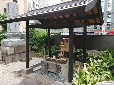 日蓮宗瑞光山久遠寺の手水舎