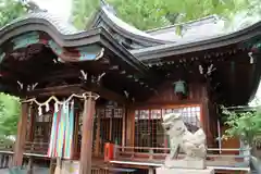 白山神社の本殿