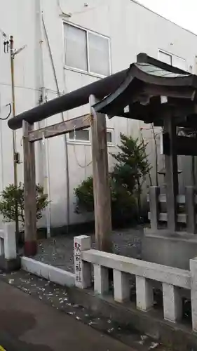 駅前神社の鳥居