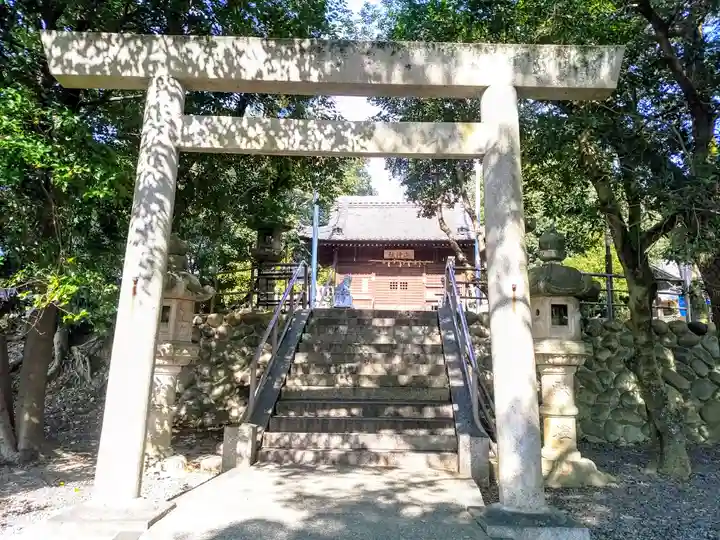 山神社(緒川新田山神社)の鳥居