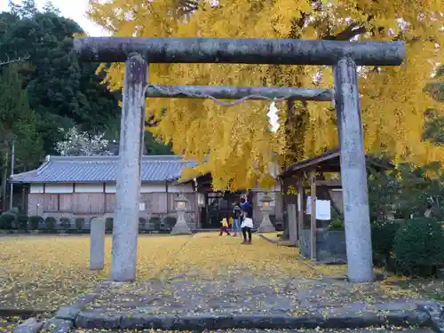 丹生酒殿神社の鳥居