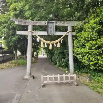 上地八幡宮の鳥居