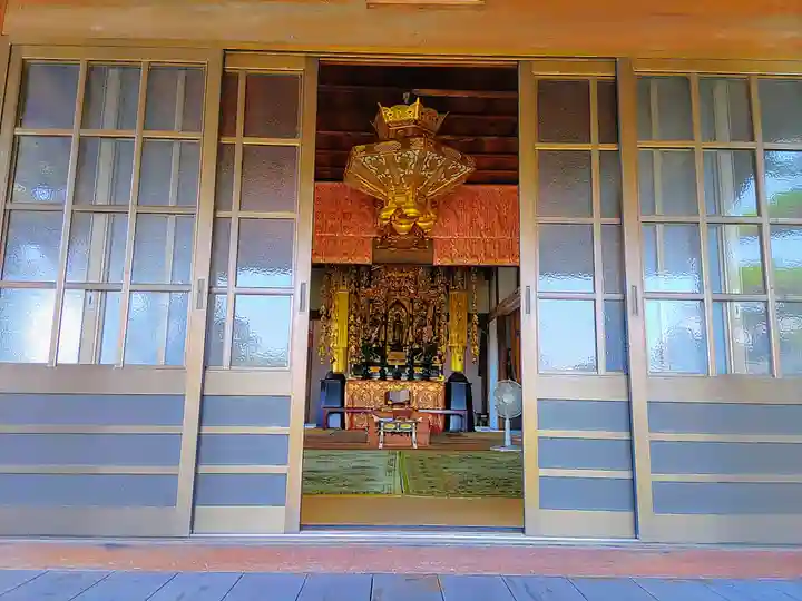 定福寺の本殿・本堂