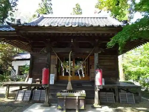 篠葉沢稲荷神社の本殿・本堂