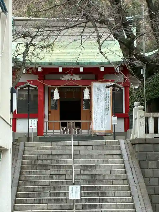 元町厳島神社の{uncategorized: "未分類", other: "その他", undefined: "問題あり", building: "その他建物", grave: "お墓", sacred_gate: "鳥居", guardian: "狛犬", statue: "像", buddha: "仏像", history: "歴史", nature: "自然", garden: "庭園", animal: "動物", pagoda: "塔", temizu: "手水舎", mountain_gate: "山門・神門", sanctuary: "本殿・本堂", subordinate: "末社・摂社", art: "芸術", scenery: "景色", jizo: "地蔵", ema: "絵馬", goshuin: "御朱印", omikuji: "おみくじ", items: "授与品その他", amulet: "お守り", goshuincho: "御朱印帳", eats: "食事", festival: "お祭り", votive_dance: "神楽", shichigosan: "七五三参", wedding: "結婚式", experience: "体験その他", initially: "初詣", around: "周辺", anti_infection: "感染症対策"}
