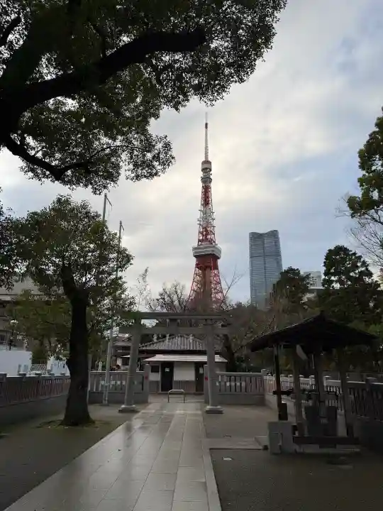 増上寺の{uncategorized: "未分類", other: "その他", undefined: "問題あり", building: "その他建物", grave: "お墓", sacred_gate: "鳥居", guardian: "狛犬", statue: "像", buddha: "仏像", history: "歴史", nature: "自然", garden: "庭園", animal: "動物", pagoda: "塔", temizu: "手水舎", mountain_gate: "山門・神門", sanctuary: "本殿・本堂", subordinate: "末社・摂社", art: "芸術", scenery: "景色", jizo: "地蔵", ema: "絵馬", goshuin: "御朱印", omikuji: "おみくじ", items: "授与品その他", amulet: "お守り", goshuincho: "御朱印帳", eats: "食事", festival: "お祭り", votive_dance: "神楽", shichigosan: "七五三参", wedding: "結婚式", experience: "体験その他", initially: "初詣", around: "周辺", anti_infection: "感染症対策"}