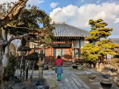 三誓寺の本殿・本堂