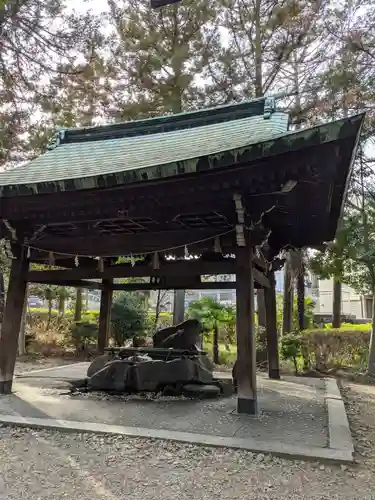 六所神社の手水舎