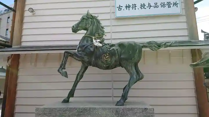 若八幡宮の狛犬