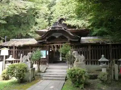 關蝉丸神社下社の本殿・本堂