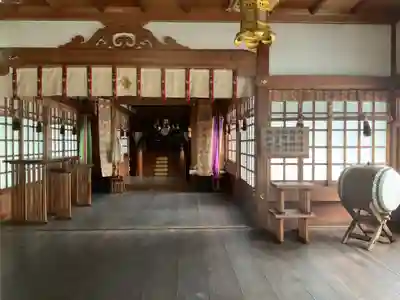 諏訪神社の本殿・本堂
