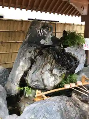 馬橋稲荷神社の手水舎