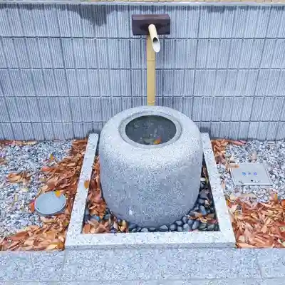 北青山秋葉神社(稲荷神社)の手水舎