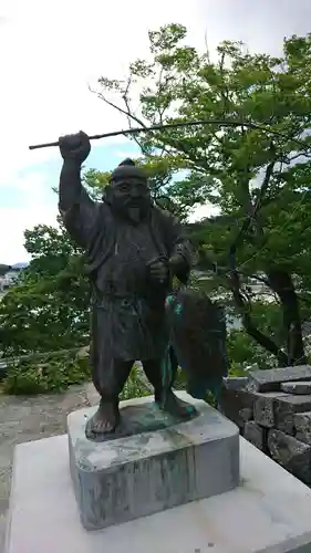 五十鈴神社の像