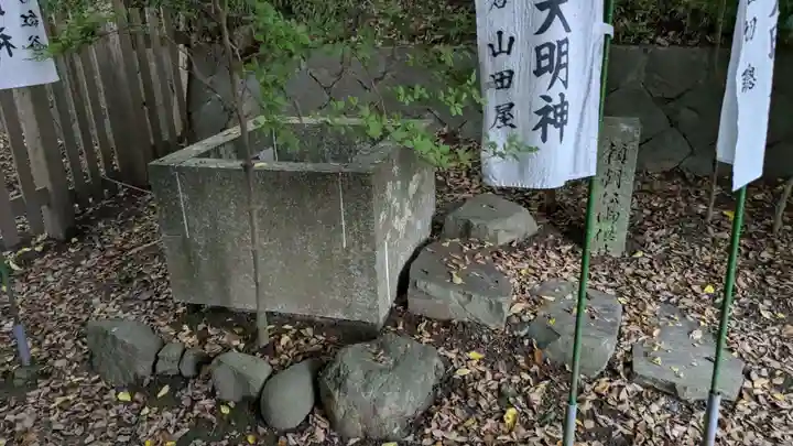 白旗神社(西御門)の手水舎