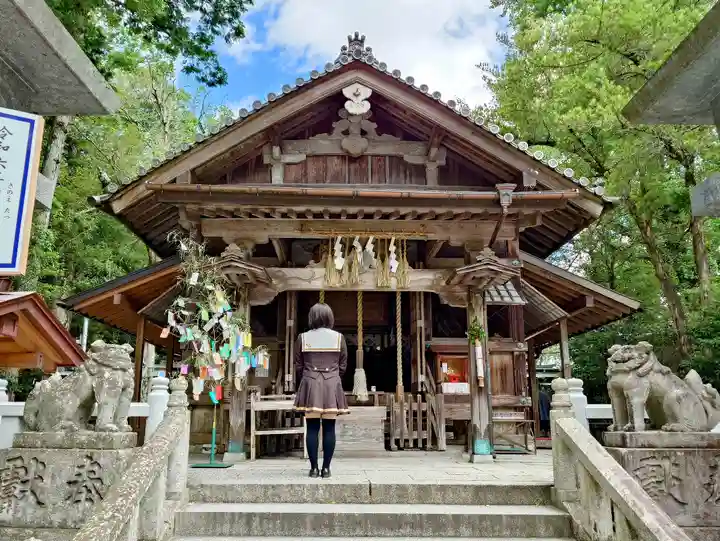 飯盛神社の本殿・本堂