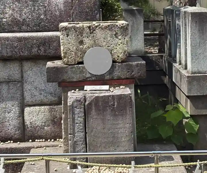 福井県護国神社の{uncategorized: "未分類", other: "その他", undefined: "問題あり", building: "その他建物", grave: "お墓", sacred_gate: "鳥居", guardian: "狛犬", statue: "像", buddha: "仏像", history: "歴史", nature: "自然", garden: "庭園", animal: "動物", pagoda: "塔", temizu: "手水舎", mountain_gate: "山門・神門", sanctuary: "本殿・本堂", subordinate: "末社・摂社", art: "芸術", scenery: "景色", jizo: "地蔵", ema: "絵馬", goshuin: "御朱印", omikuji: "おみくじ", items: "授与品その他", amulet: "お守り", goshuincho: "御朱印帳", eats: "食事", festival: "お祭り", votive_dance: "神楽", shichigosan: "七五三参", wedding: "結婚式", experience: "体験その他", initially: "初詣", around: "周辺", anti_infection: "感染症対策"}