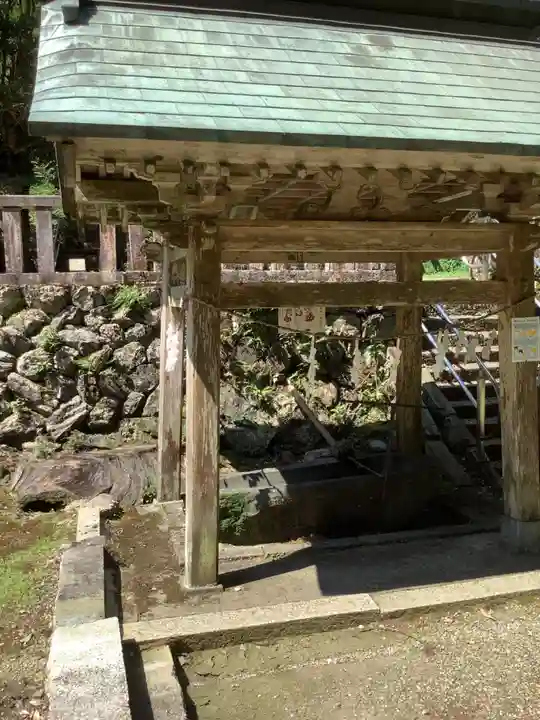 十五社神社の手水舎