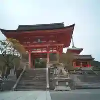 清水寺の山門・神門