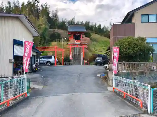 琴平神社の{uncategorized: "未分類", other: "その他", undefined: "問題あり", building: "その他建物", grave: "お墓", sacred_gate: "鳥居", guardian: "狛犬", statue: "像", buddha: "仏像", history: "歴史", nature: "自然", garden: "庭園", animal: "動物", pagoda: "塔", temizu: "手水舎", mountain_gate: "山門・神門", sanctuary: "本殿・本堂", subordinate: "末社・摂社", art: "芸術", scenery: "景色", jizo: "地蔵", ema: "絵馬", goshuin: "御朱印", omikuji: "おみくじ", items: "授与品その他", amulet: "お守り", goshuincho: "御朱印帳", eats: "食事", festival: "お祭り", votive_dance: "神楽", shichigosan: "七五三参", wedding: "結婚式", experience: "体験その他", initially: "初詣", around: "周辺", anti_infection: "感染症対策"}