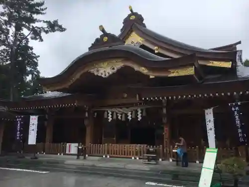 亀ケ池八幡宮の本殿