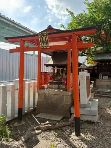 南宮宇佐八幡神社（脇浜神社）の{uncategorized: "未分類", other: "その他", undefined: "問題あり", building: "その他建物", grave: "お墓", sacred_gate: "鳥居", guardian: "狛犬", statue: "像", buddha: "仏像", history: "歴史", nature: "自然", garden: "庭園", animal: "動物", pagoda: "塔", temizu: "手水舎", mountain_gate: "山門・神門", sanctuary: "本殿・本堂", subordinate: "末社・摂社", art: "芸術", scenery: "景色", jizo: "地蔵", ema: "絵馬", goshuin: "御朱印", omikuji: "おみくじ", items: "授与品その他", amulet: "お守り", goshuincho: "御朱印帳", eats: "食事", festival: "お祭り", votive_dance: "神楽", shichigosan: "七五三参", wedding: "結婚式", experience: "体験その他", initially: "初詣", around: "周辺", anti_infection: "感染症対策"}