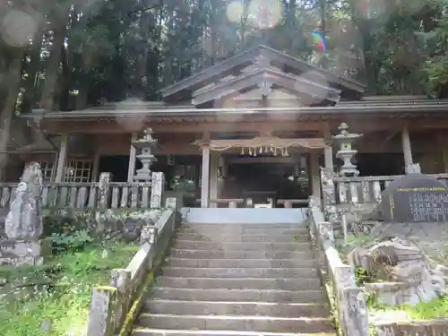 御嶽神社(王滝口）里宮の本殿