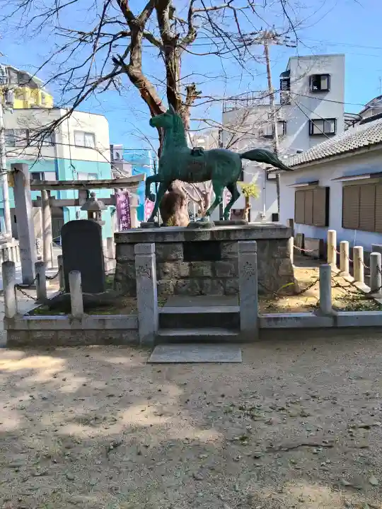 神須牟地神社の{uncategorized: "未分類", other: "その他", undefined: "問題あり", building: "その他建物", grave: "お墓", sacred_gate: "鳥居", guardian: "狛犬", statue: "像", buddha: "仏像", history: "歴史", nature: "自然", garden: "庭園", animal: "動物", pagoda: "塔", temizu: "手水舎", mountain_gate: "山門・神門", sanctuary: "本殿・本堂", subordinate: "末社・摂社", art: "芸術", scenery: "景色", jizo: "地蔵", ema: "絵馬", goshuin: "御朱印", omikuji: "おみくじ", items: "授与品その他", amulet: "お守り", goshuincho: "御朱印帳", eats: "食事", festival: "お祭り", votive_dance: "神楽", shichigosan: "七五三参", wedding: "結婚式", experience: "体験その他", initially: "初詣", around: "周辺", anti_infection: "感染症対策"}