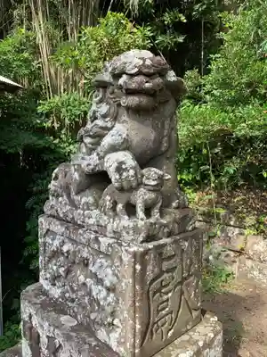 熊野神社の狛犬