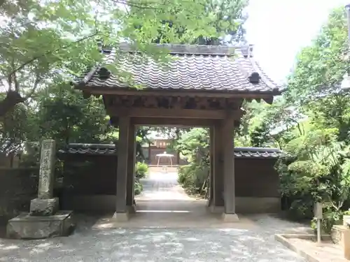 福泉寺の山門