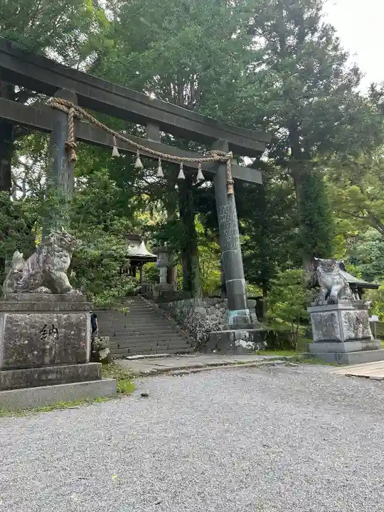 諏訪大社上社前宮(長野県)