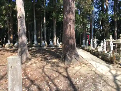 鷲巣山文殊堂の{uncategorized: "未分類", other: "その他", undefined: "問題あり", building: "その他建物", grave: "お墓", sacred_gate: "鳥居", guardian: "狛犬", statue: "像", buddha: "仏像", history: "歴史", nature: "自然", garden: "庭園", animal: "動物", pagoda: "塔", temizu: "手水舎", mountain_gate: "山門・神門", sanctuary: "本殿・本堂", subordinate: "末社・摂社", art: "芸術", scenery: "景色", jizo: "地蔵", ema: "絵馬", goshuin: "御朱印", omikuji: "おみくじ", items: "授与品その他", amulet: "お守り", goshuincho: "御朱印帳", eats: "食事", festival: "お祭り", votive_dance: "神楽", shichigosan: "七五三参", wedding: "結婚式", experience: "体験その他", initially: "初詣", around: "周辺", anti_infection: "感染症対策"}