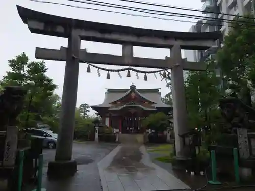 東神奈川熊野神社の本殿・本堂