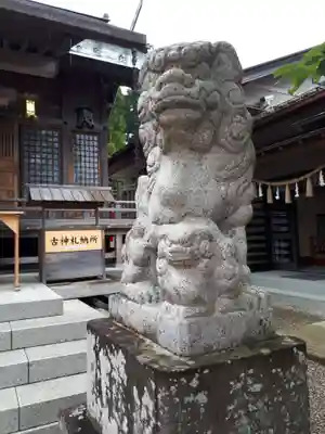 二柱神社の狛犬
