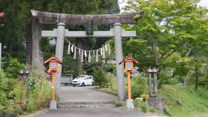 羽黒神社の鳥居