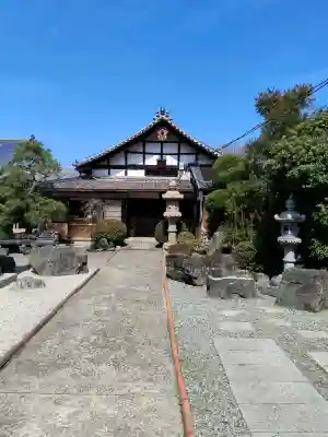 統国寺の{uncategorized: "未分類", other: "その他", undefined: "問題あり", building: "その他建物", grave: "お墓", sacred_gate: "鳥居", guardian: "狛犬", statue: "像", buddha: "仏像", history: "歴史", nature: "自然", garden: "庭園", animal: "動物", pagoda: "塔", temizu: "手水舎", mountain_gate: "山門・神門", sanctuary: "本殿・本堂", subordinate: "末社・摂社", art: "芸術", scenery: "景色", jizo: "地蔵", ema: "絵馬", goshuin: "御朱印", omikuji: "おみくじ", items: "授与品その他", amulet: "お守り", goshuincho: "御朱印帳", eats: "食事", festival: "お祭り", votive_dance: "神楽", shichigosan: "七五三参", wedding: "結婚式", experience: "体験その他", initially: "初詣", around: "周辺", anti_infection: "感染症対策"}