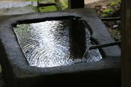 木幡山隠津島神社(二本松市)の手水