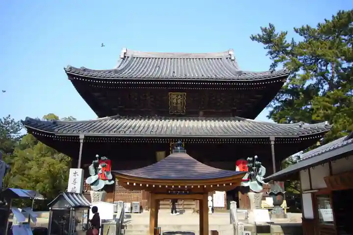 善通寺の本殿・本堂