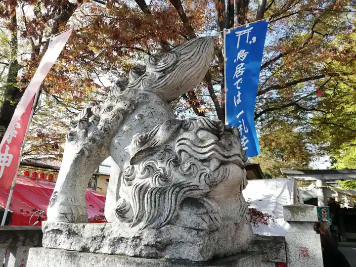 大鳥神社の狛犬