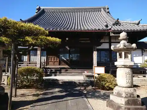 善導寺の本殿・本堂