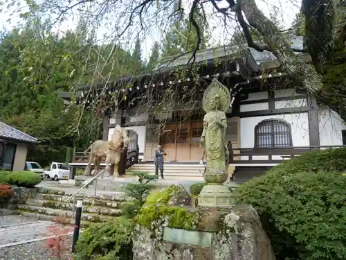 長谷寺の本殿