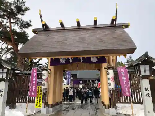 西根神社の山門・神門