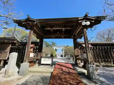 綱敷天満宮の山門・神門