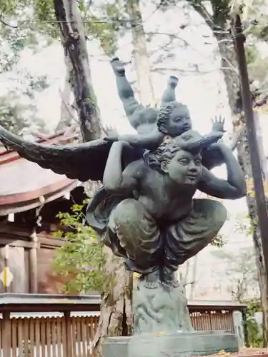 尾山神社の像