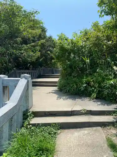 彌彦神社奥宮（御神廟）(新潟県)