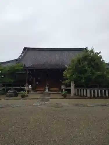 西大寺の本殿