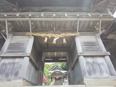 田島神社の山門・神門