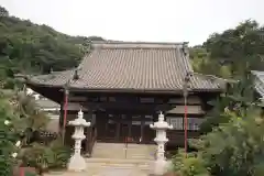 持光寺の本殿