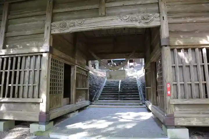 箟峯寺の山門・神門